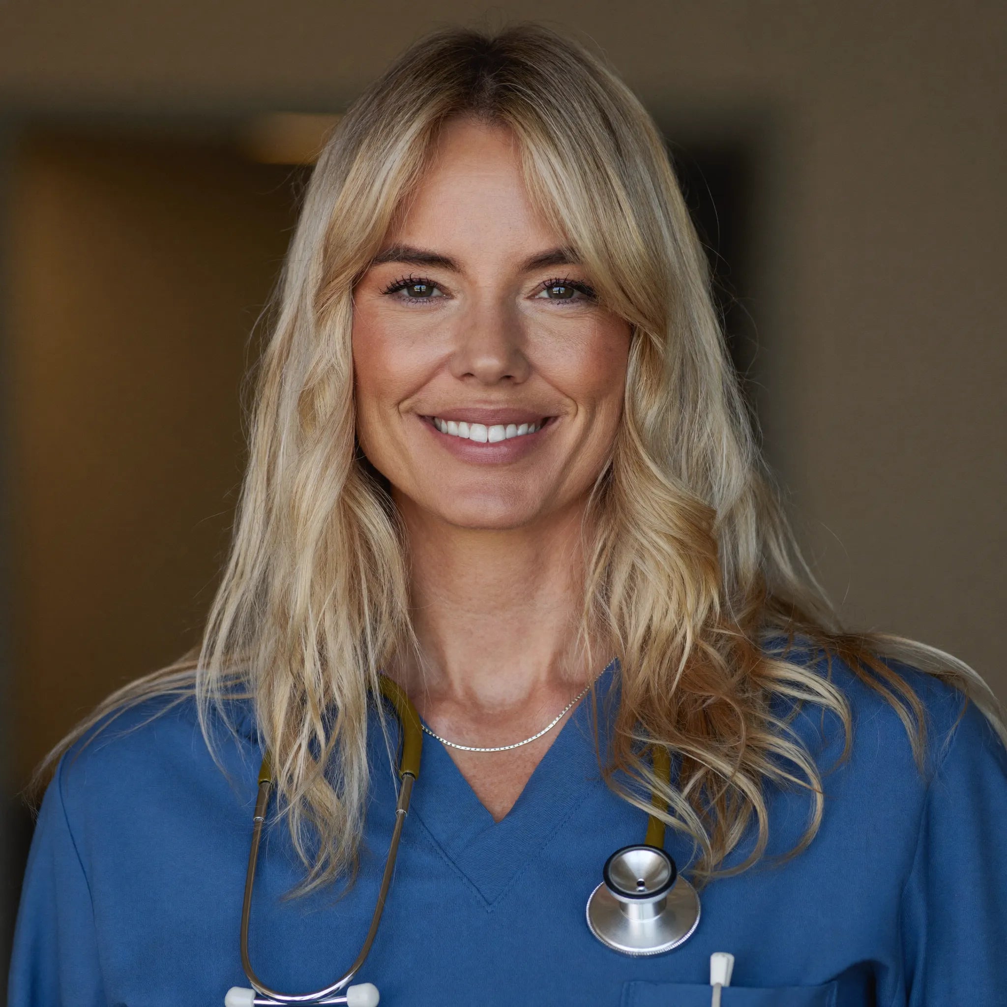 Dr. Marina Holt, DVM